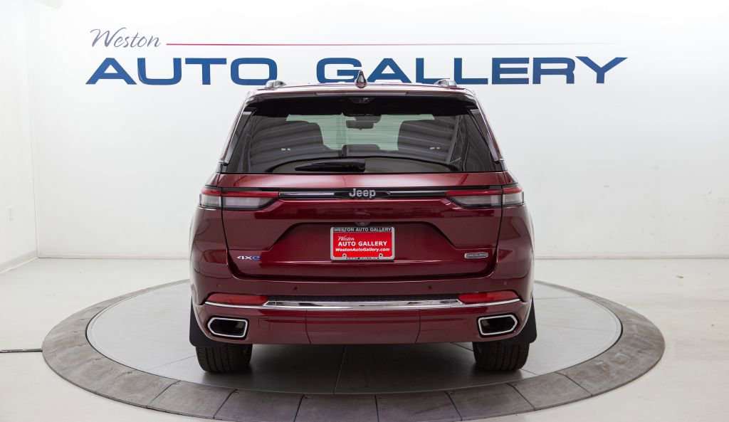 Used 2023 Jeep Grand Cherokee Overland w/ Advanced Protech Group III image 4