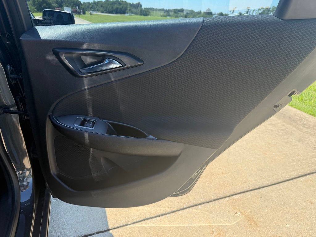 Used 2018 Chevrolet Malibu LT FWD image 15