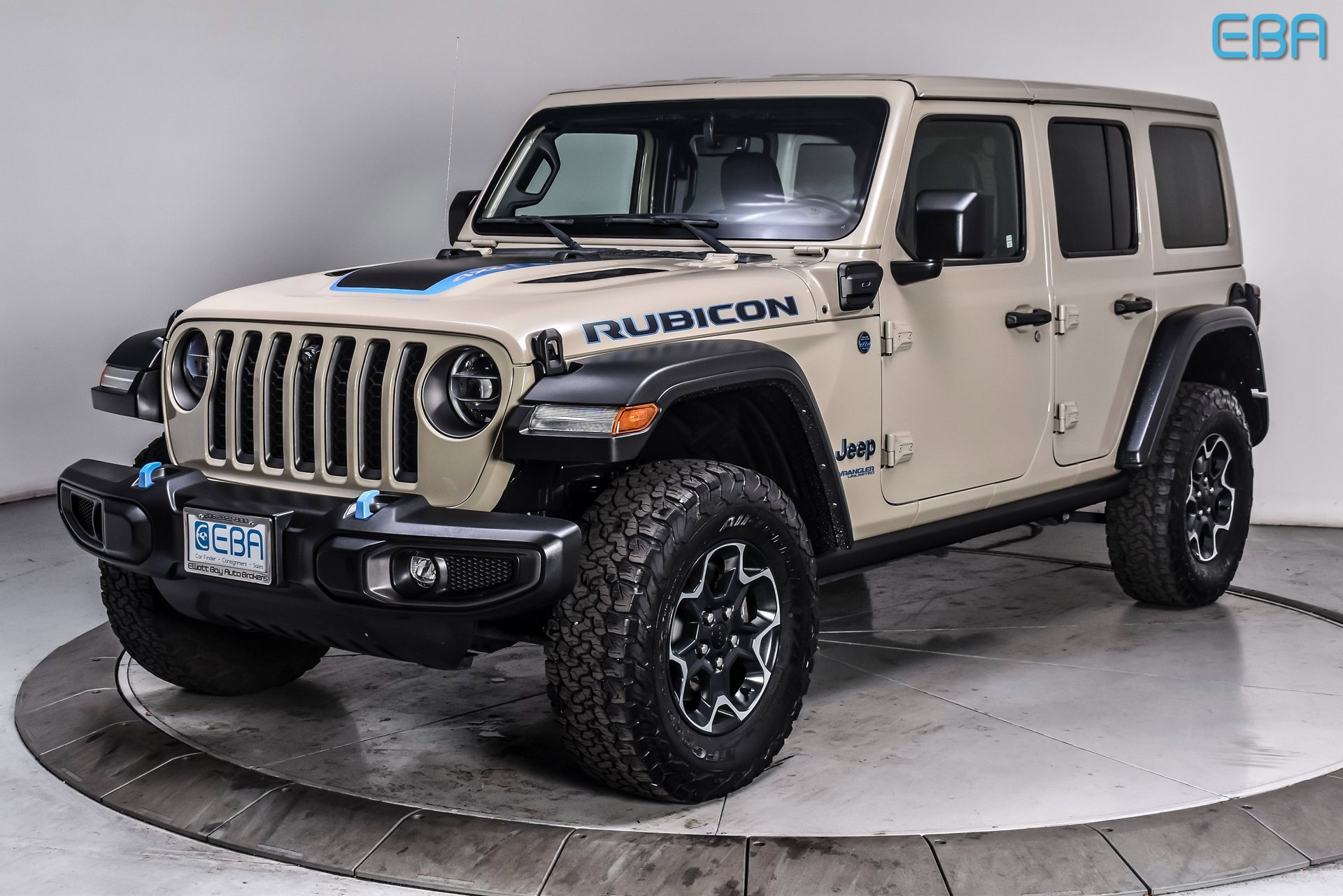 Used 2022 Jeep Wrangler Unlimited Rubicon 4xe w/ Cold Weather Group image 2