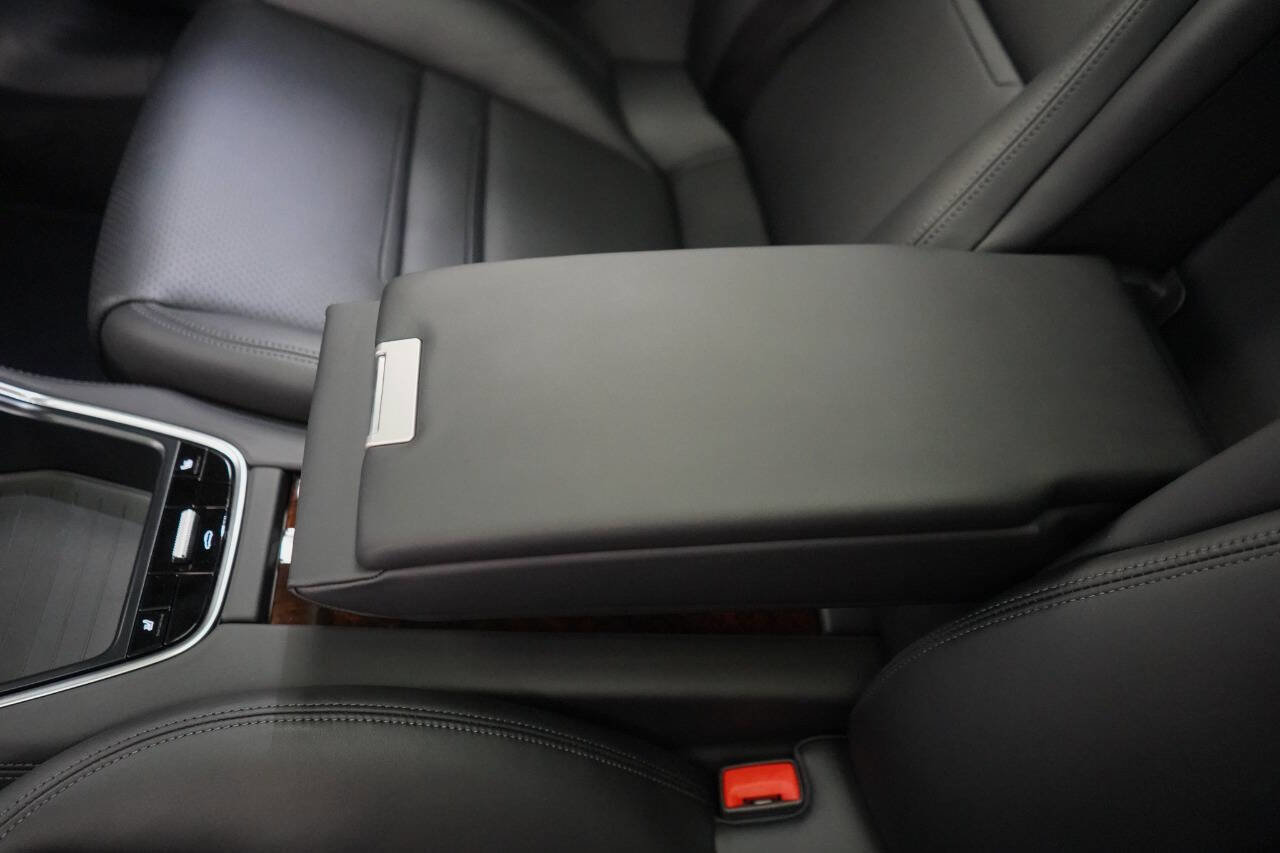 Used 2023 Porsche Panamera Turbo S image 76