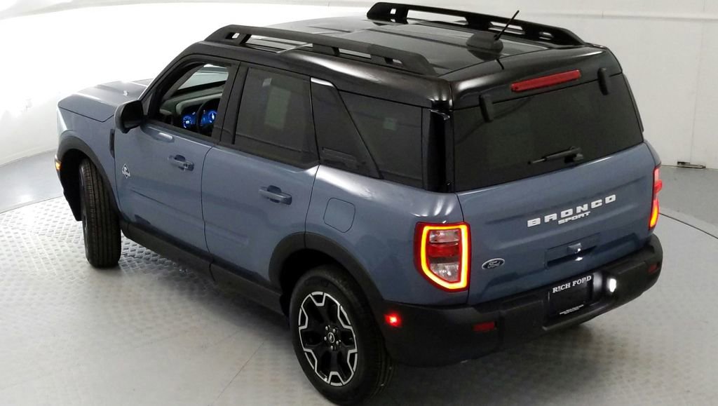 New 2025 Ford Bronco Sport Outer Banks w/ Outer Banks Tech Package+ image 17