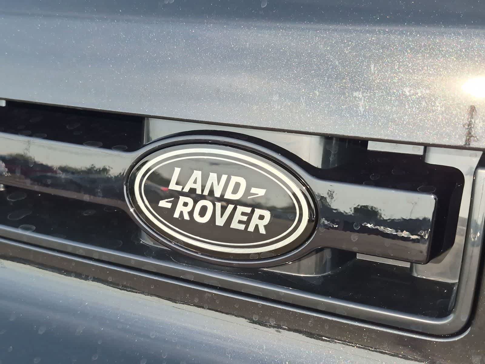New 2026 Land Rover Defender 110 S AWD/4WD image 4