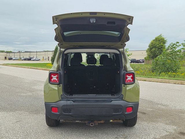 Used 2015 Jeep Renegade Latitude w/ Popular Equipment Group AWD/4WD image 10
