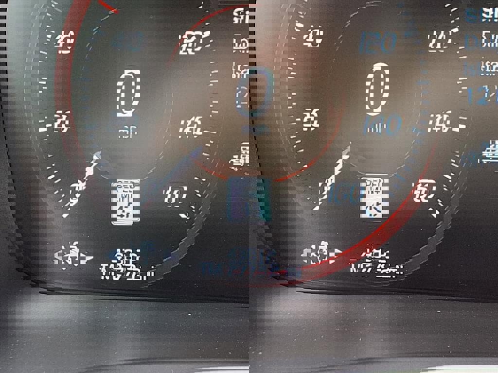 Used 2022 Volvo XC90 T6 Momentum w/ Advanced Package image 31