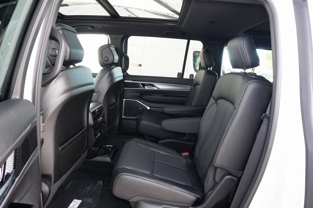 New 2025 Jeep Wagoneer Series II w/ Premium Group I image 12