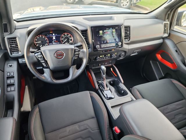 Used 2024 Nissan Frontier Pro-X w/ Technology Package image 17