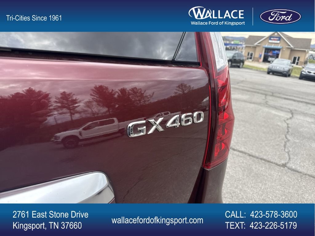 Used 2022 Lexus GX 460 Premium w/ Accessory Package image 6