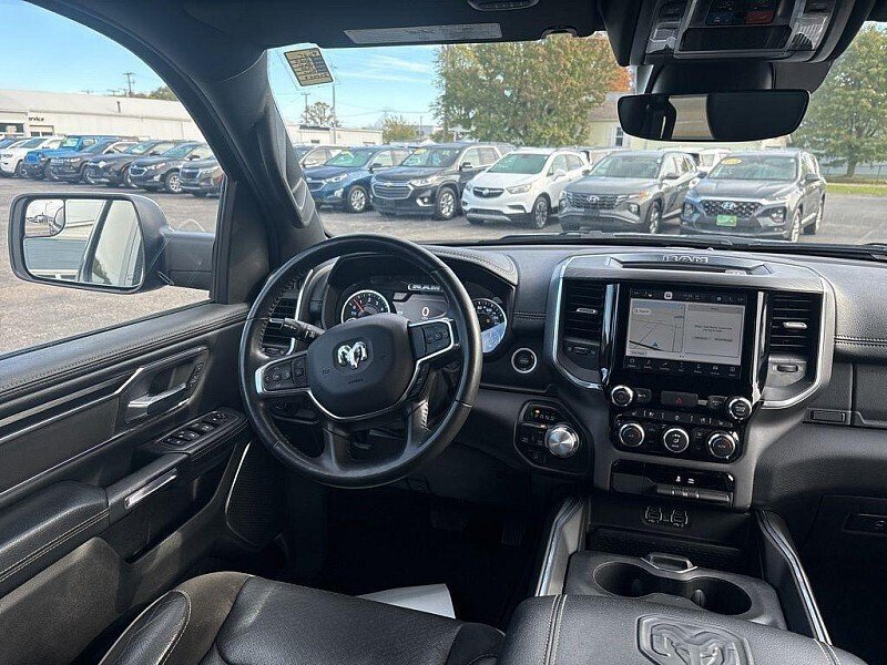 Used 2024 RAM 1500 Laramie AWD/4WD image 30