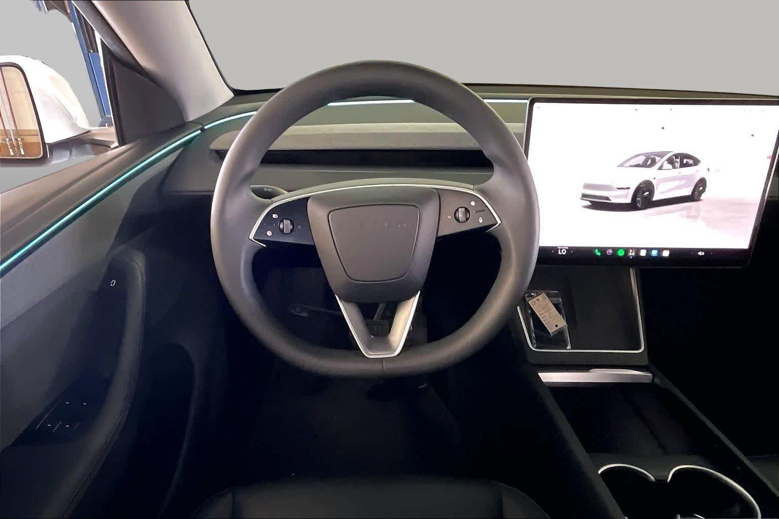 Used 2026 Tesla Model Y 2WD image 5