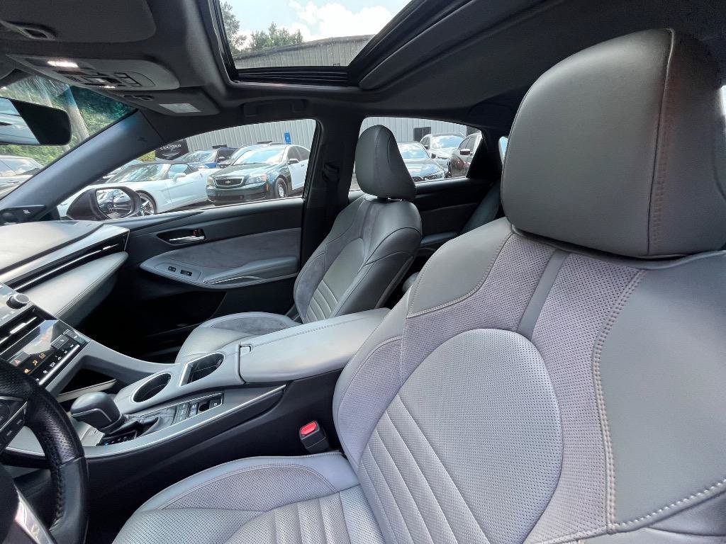 Used 2019 Toyota Avalon XSE w/ Four Season Floor Mat Package FWD image 39