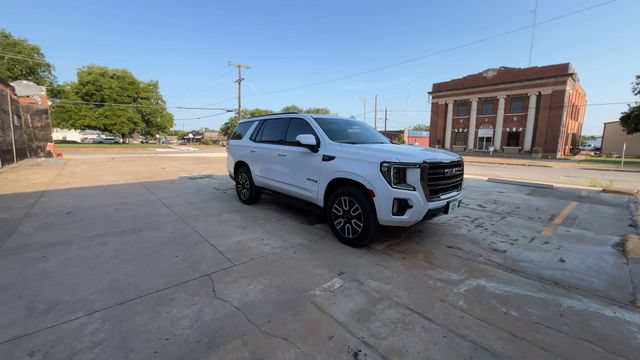 Used 2023 GMC Yukon AT4 w/ Technology Package AWD/4WD image 2