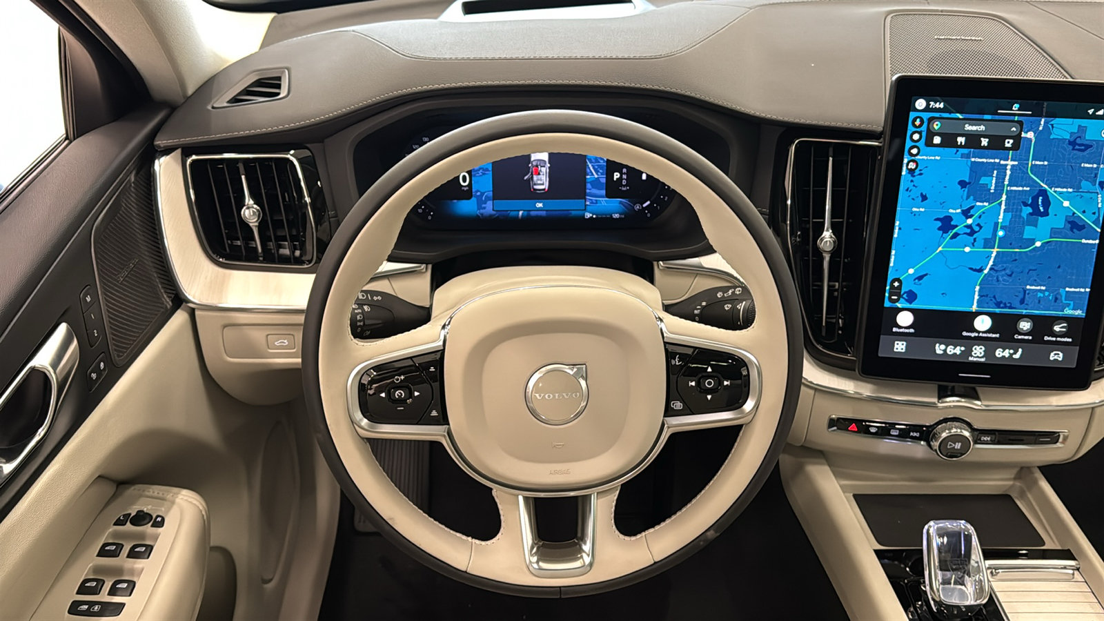 New 2026 Volvo XC60 B5 Ultra w/ Protection Package Premier AWD/4WD image 12