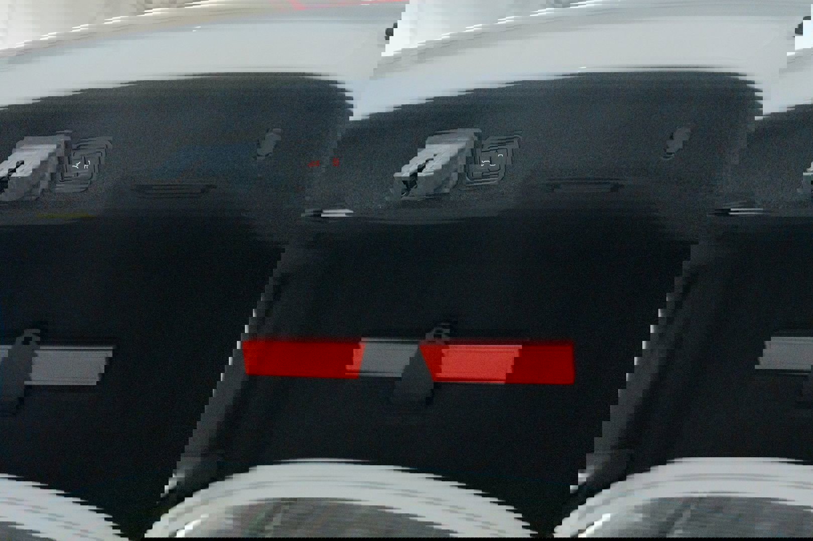 Used 2015 Audi A8 L TDI w/ Premium Package image 23