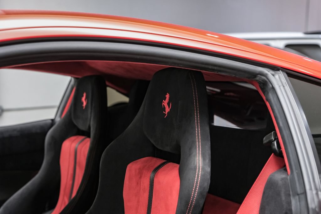 Used 2019 Ferrari 488 Pista Coupe RWD image 27