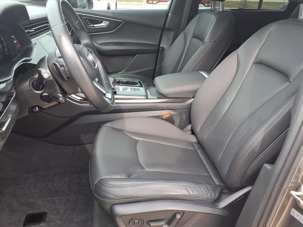 Used 2020 Audi Q7 3.0T Premium Plus w/ Premium Plus Package image 23