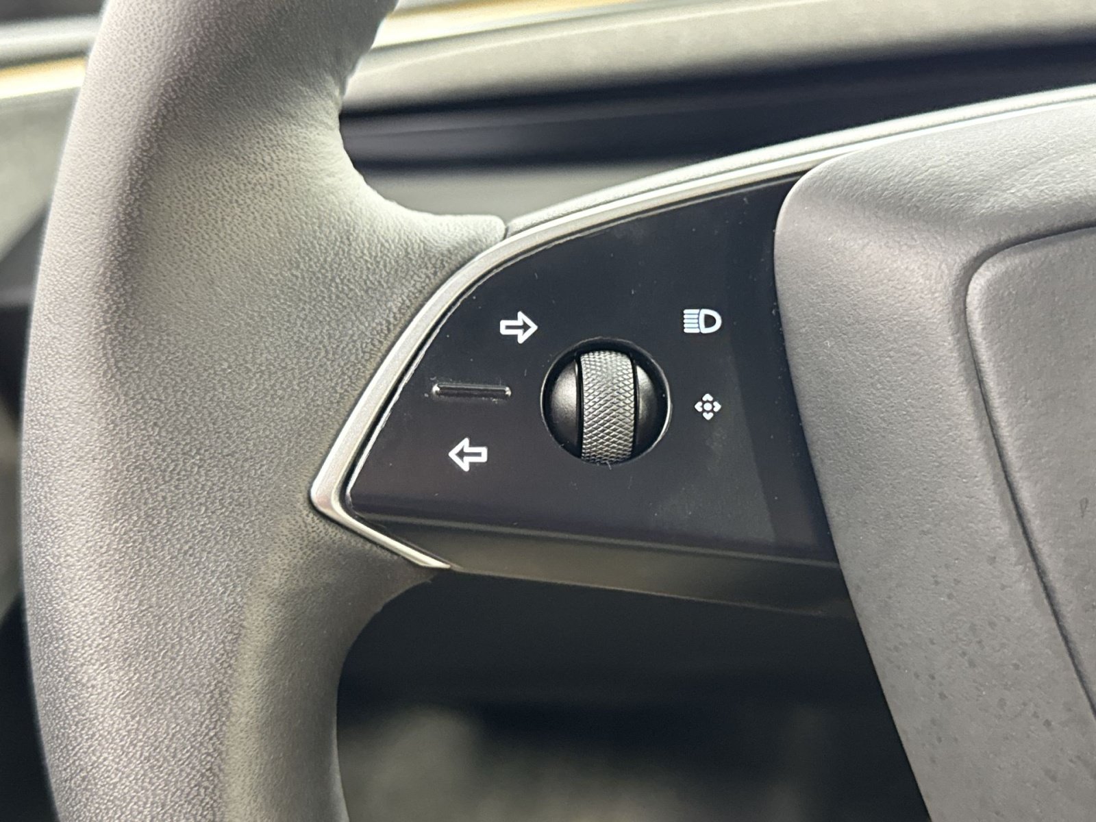 Used 2024 Tesla Model 3 Standard Range RWD image 45