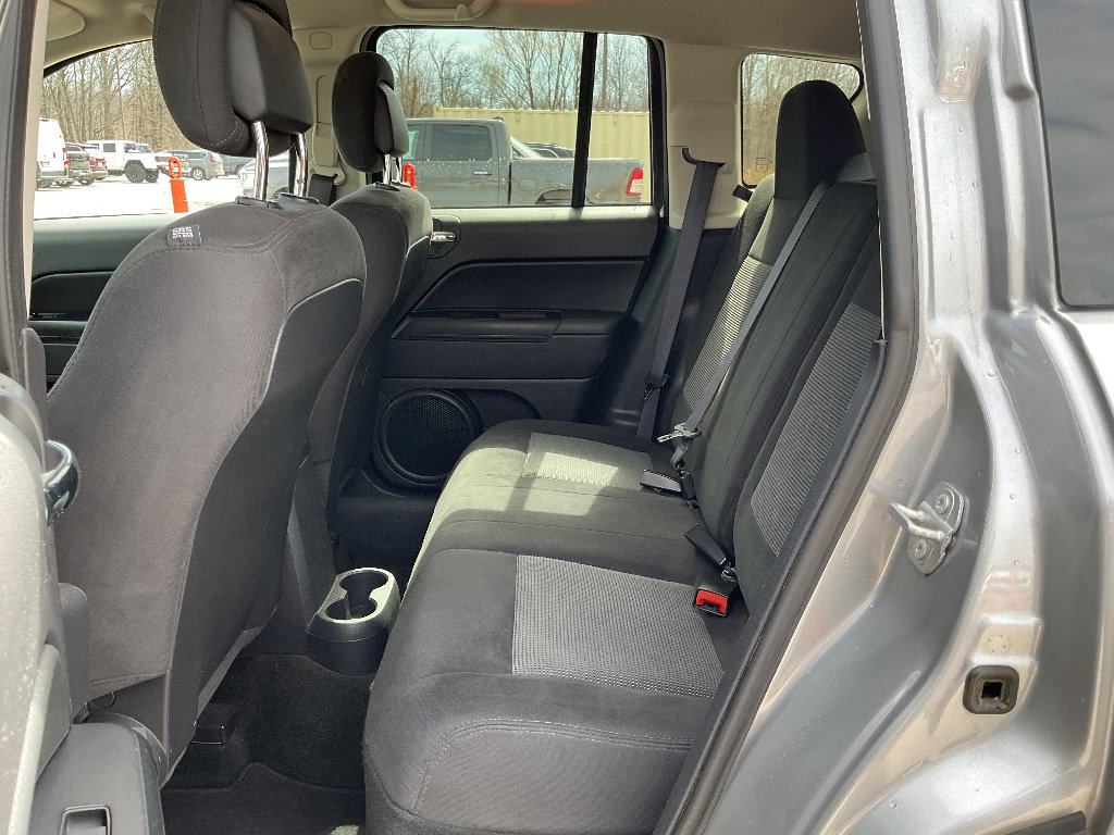 Used 2017 Jeep Compass Sport w/ Power Value Group image 9