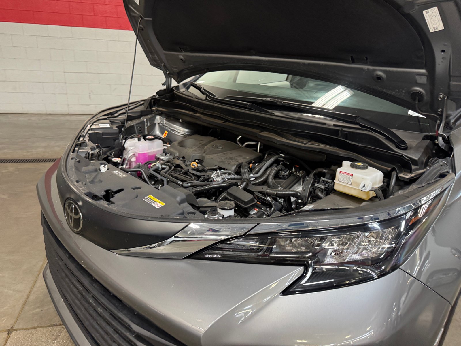 Certified 2026 Toyota Sienna XLE FWD image 22