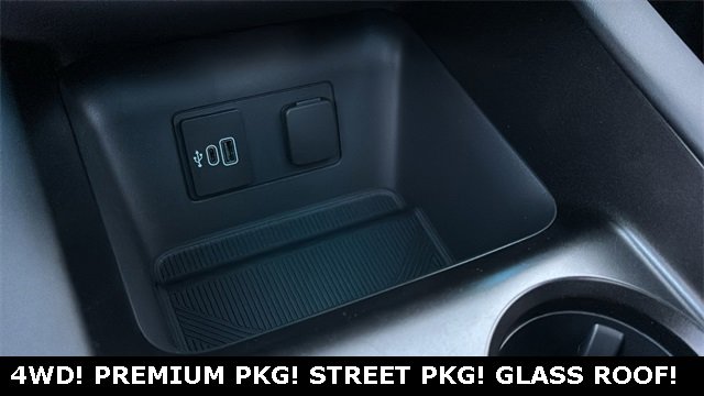 New 2026 Ford Explorer ST-Line w/ ST-Line Street Pack image 18