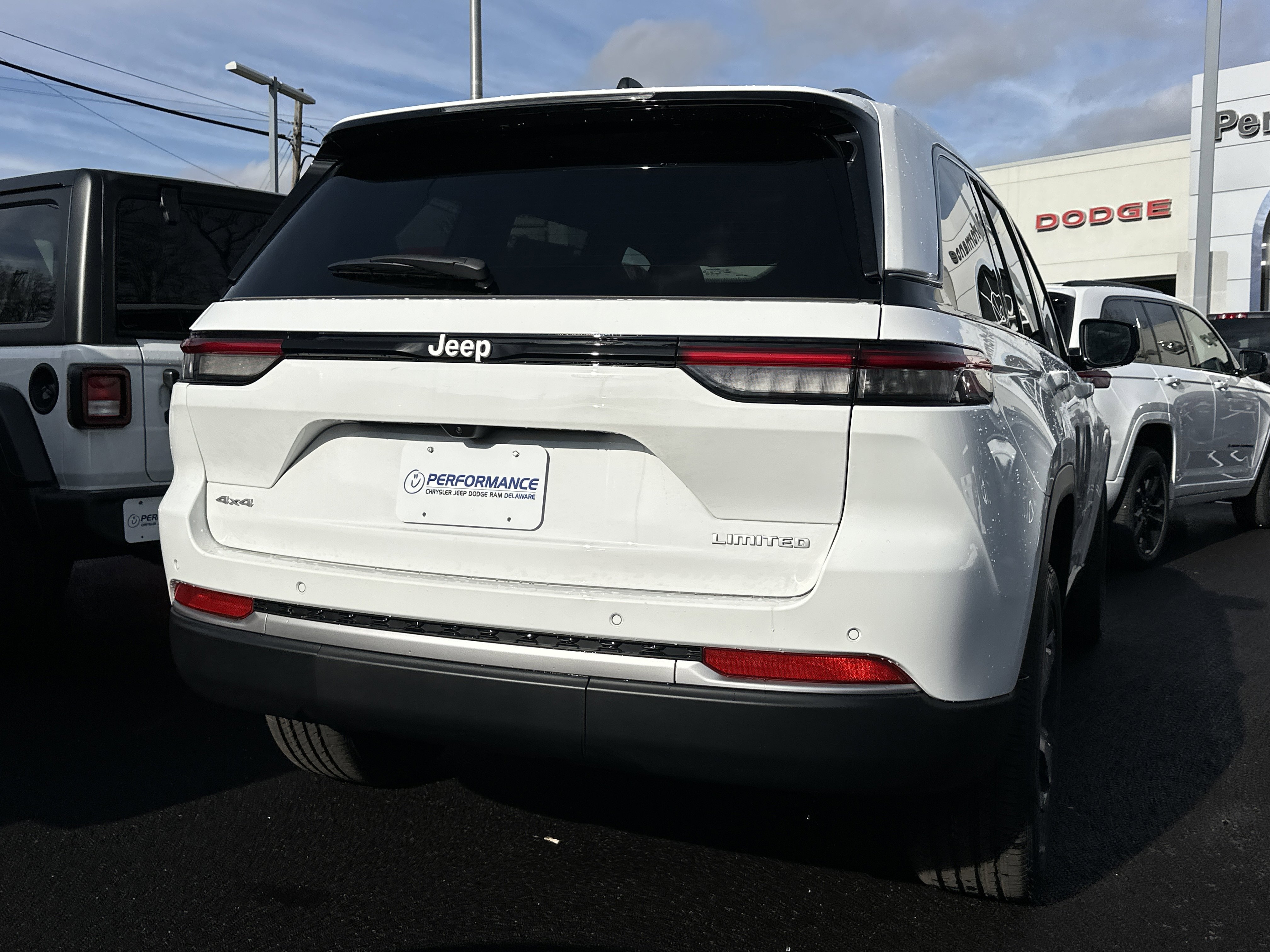 New 2026 Jeep Grand Cherokee Limited image 17