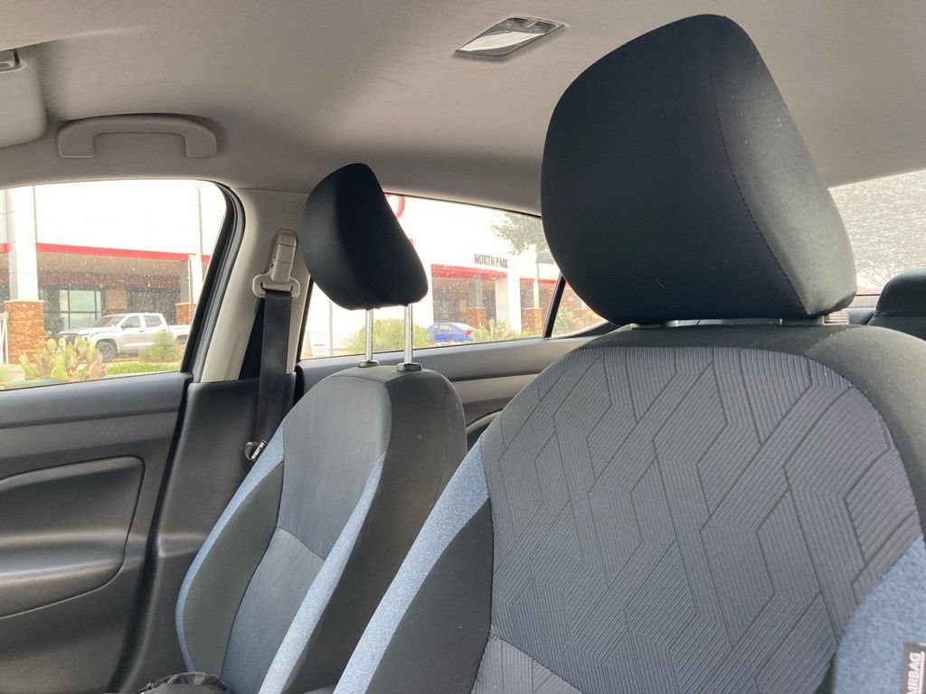 Used 2025 Nissan Versa SV FWD image 8