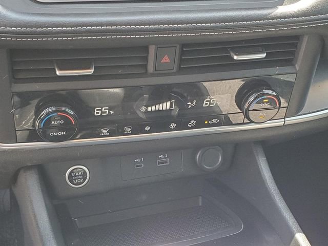 Certified 2023 Nissan Rogue SV FWD image 25