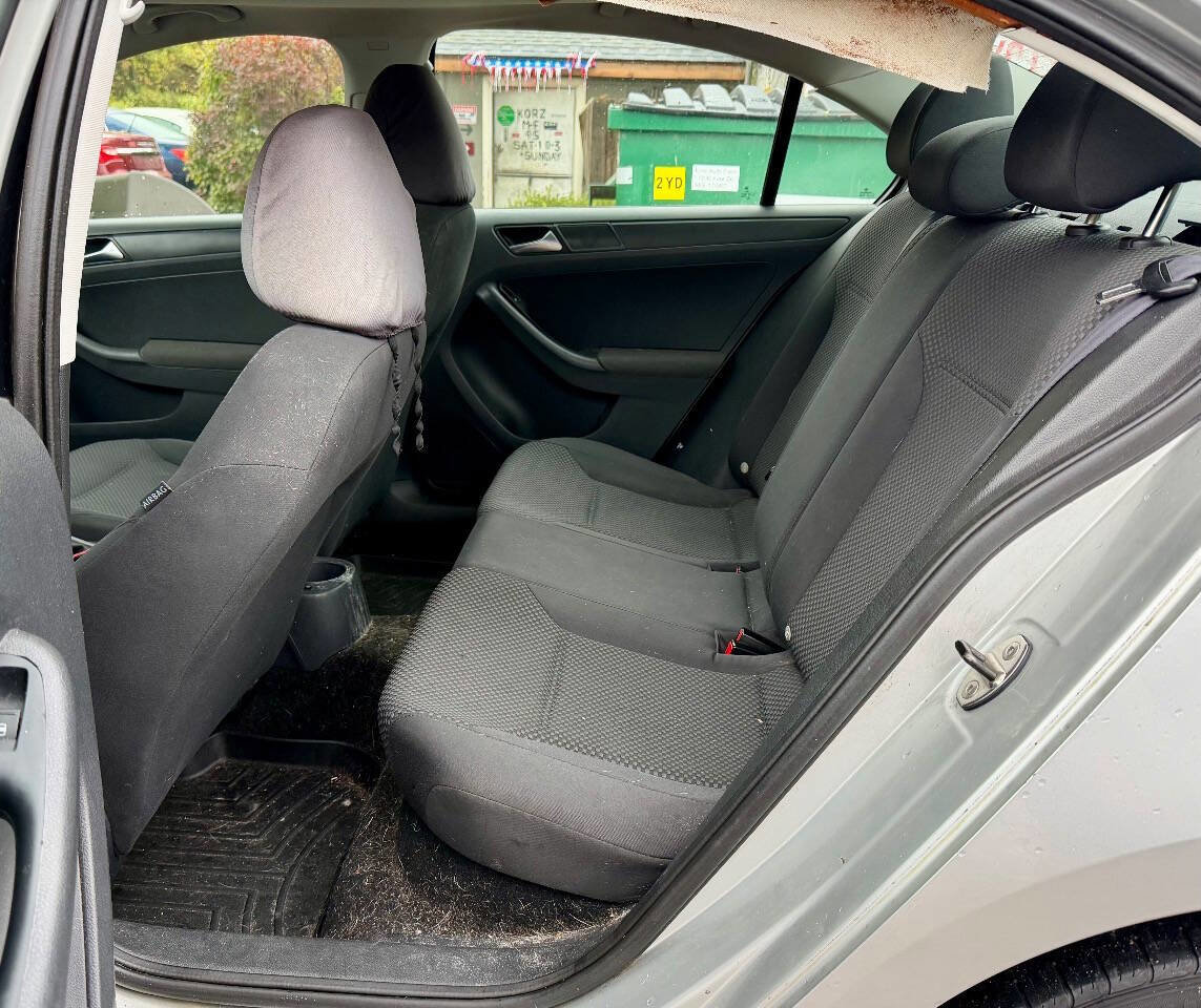 Used 2011 Volkswagen Jetta S image 13