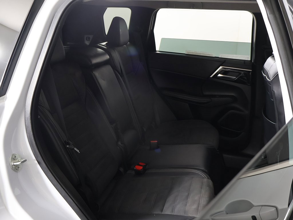 Used 2022 Mitsubishi Outlander SEL Black Edition image 31