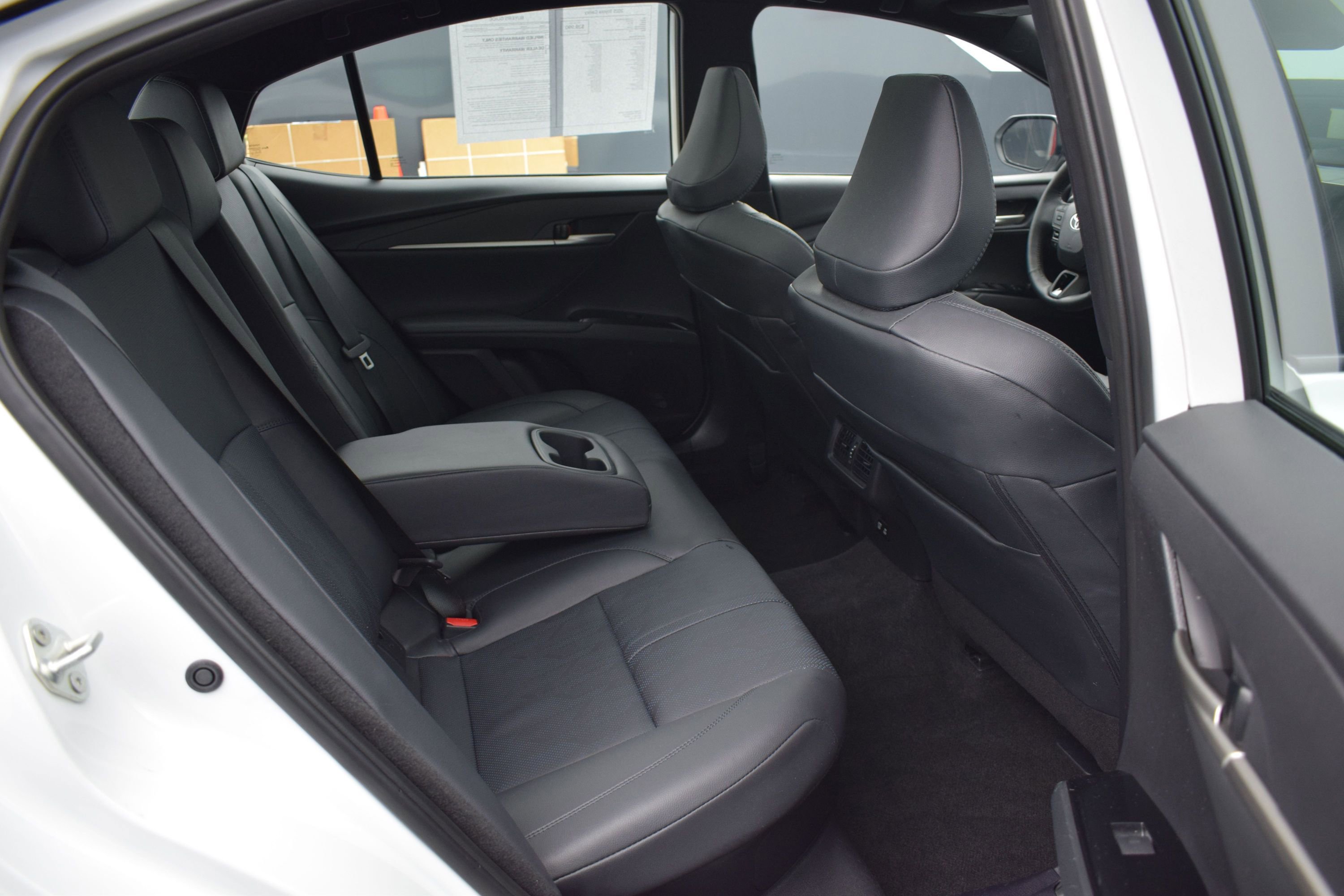 Used 2025 Toyota Camry XSE w/ Premium Plus Package AWD/4WD image 11