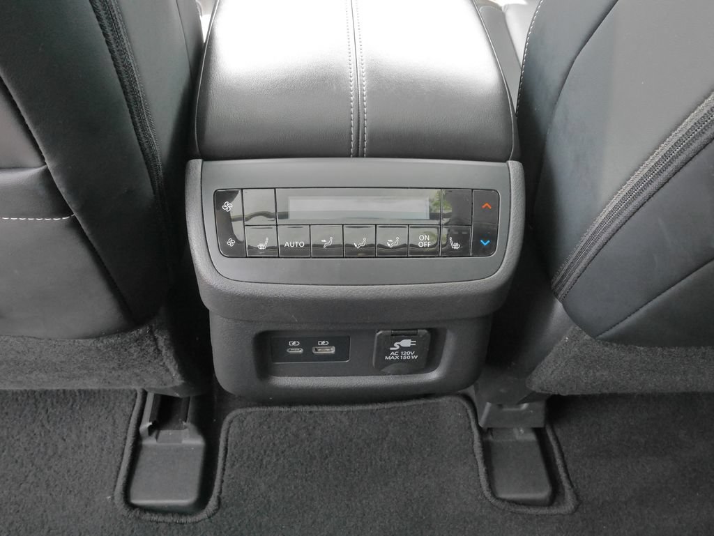 Used 2023 Nissan Pathfinder Platinum AWD/4WD image 20