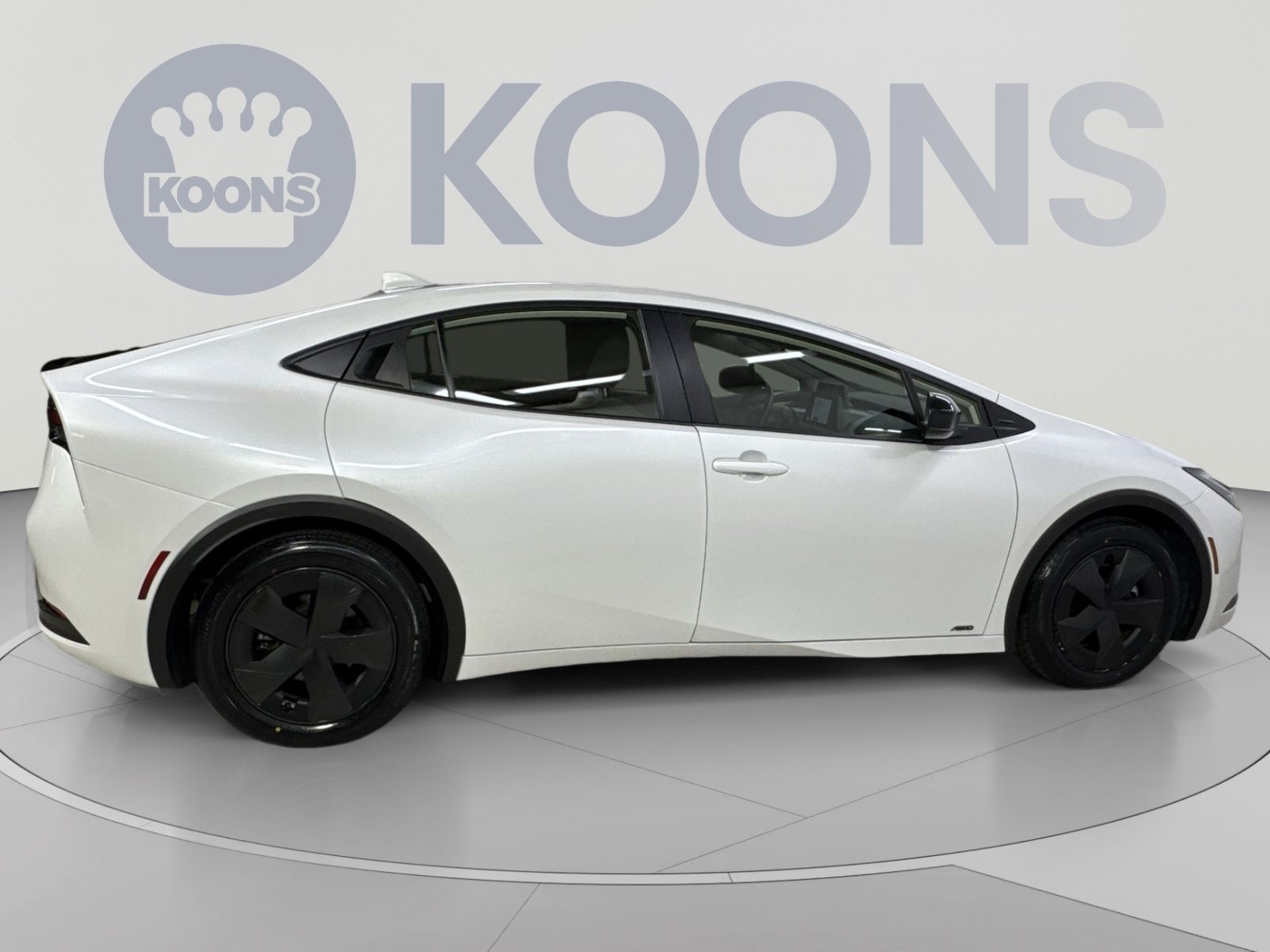 Used 2025 Toyota Prius LE AWD/4WD image 21
