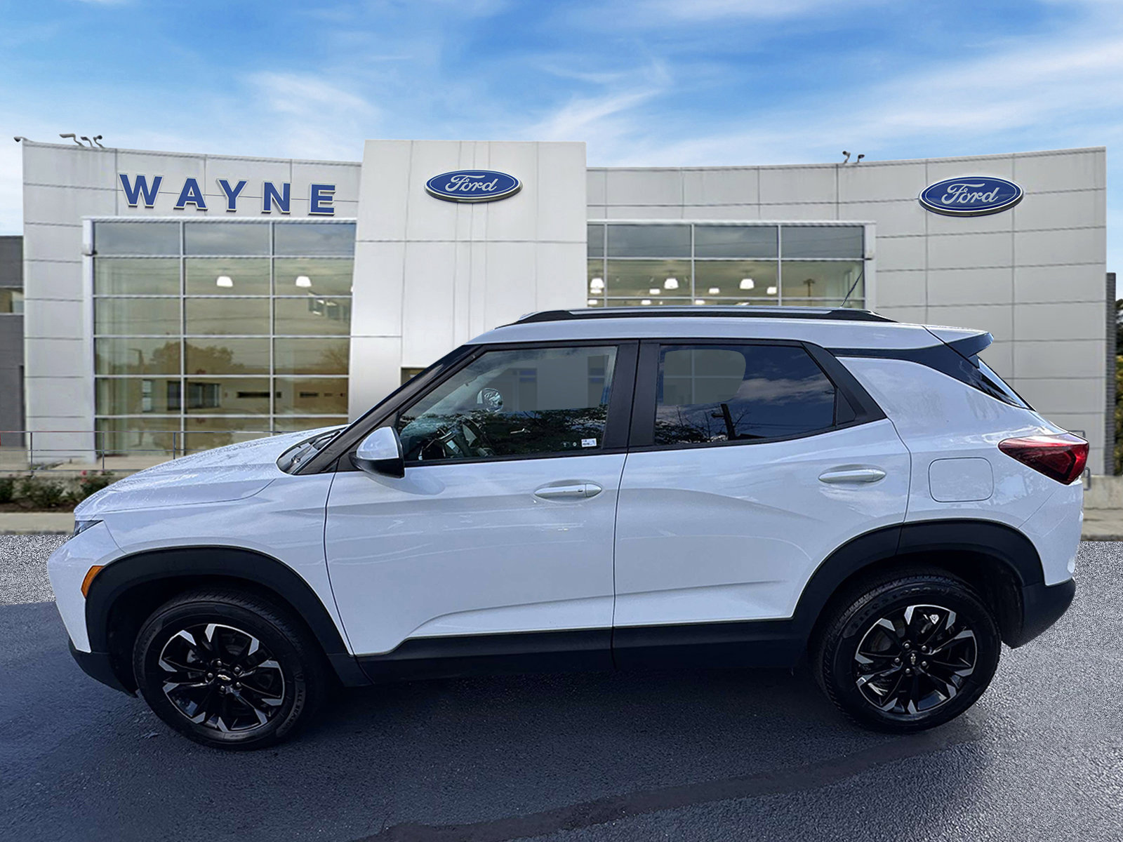 Used 2022 Chevrolet TrailBlazer LT AWD/4WD image 7