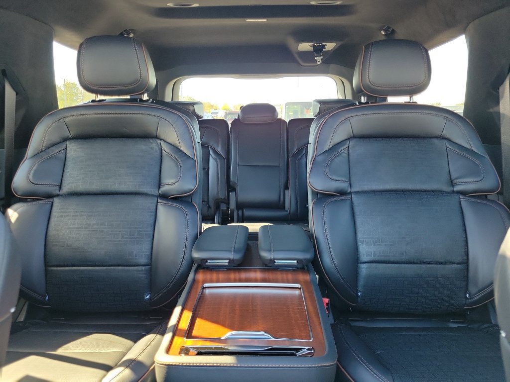 New 2027 Lincoln Navigator L Black Label AWD/4WD image 18