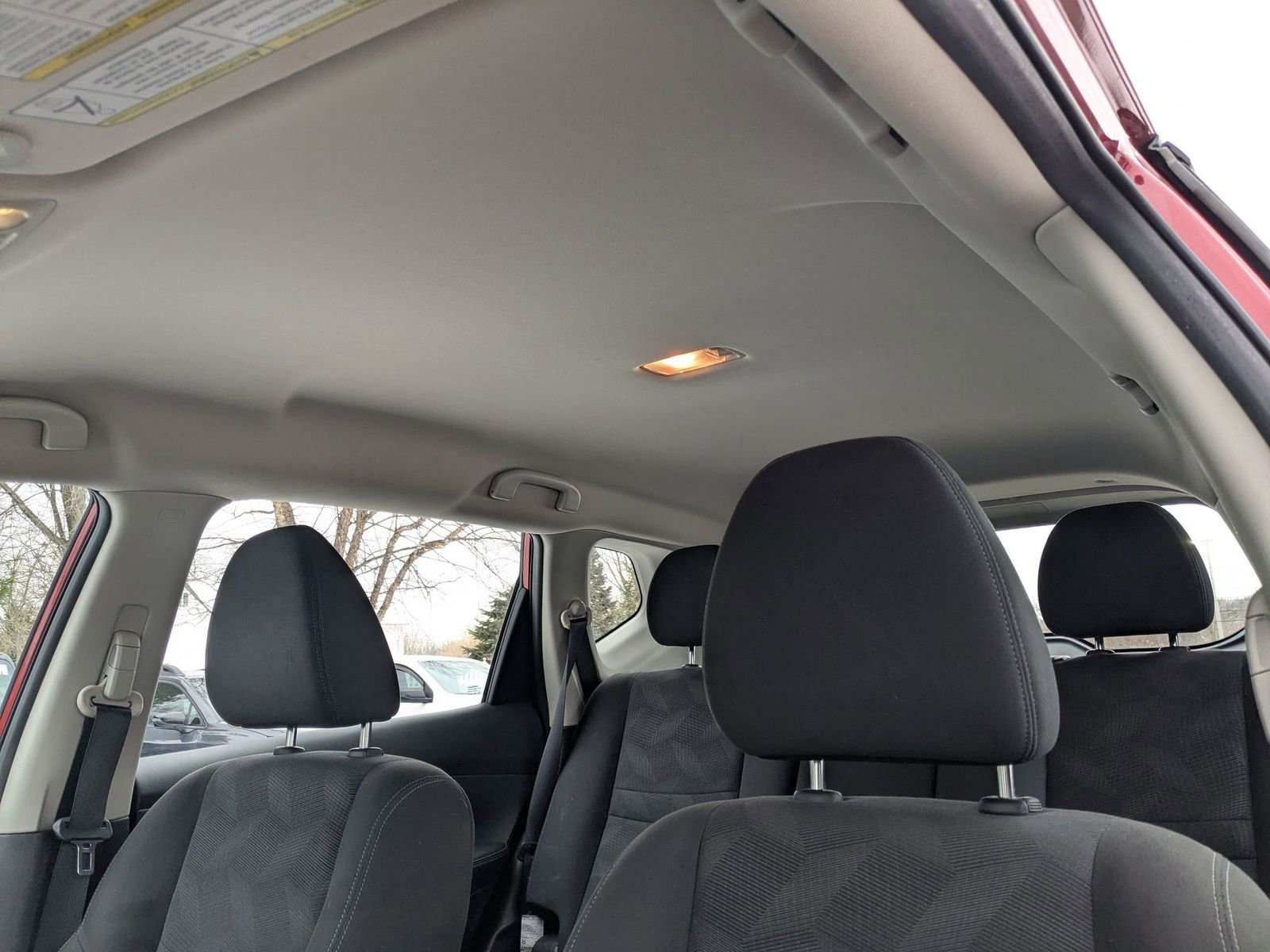 Used 2015 Nissan Rogue S image 23