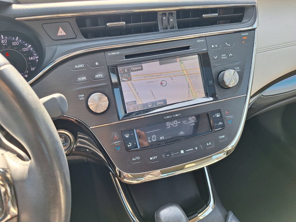 Used 2015 Toyota Avalon XLE Touring FWD image 22