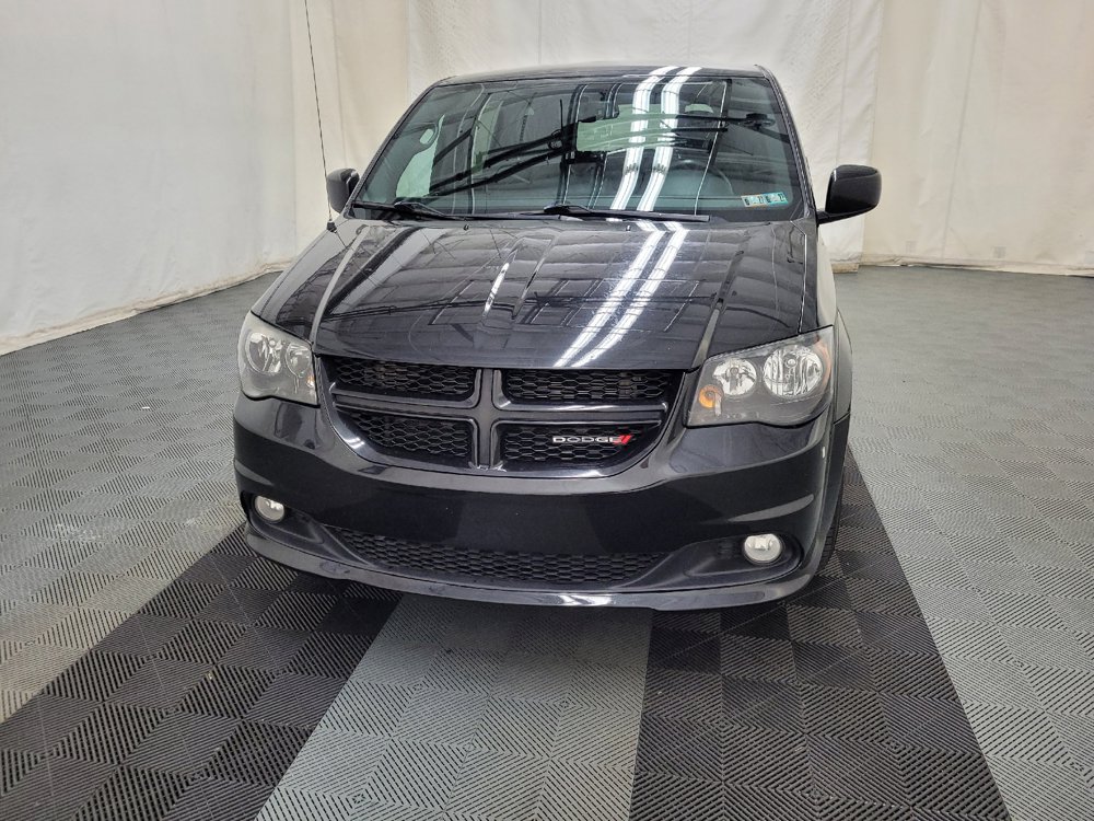 Used 2016 Dodge Grand Caravan SXT FWD image 15