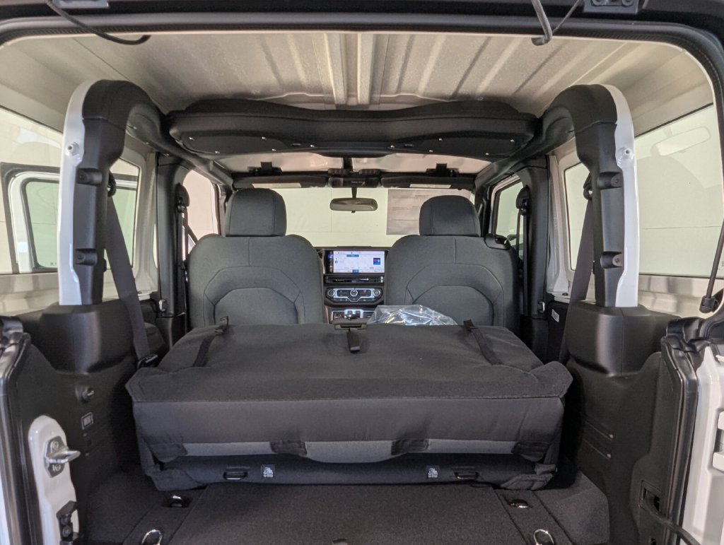 New 2026 Jeep Wrangler Sport AWD/4WD image 27