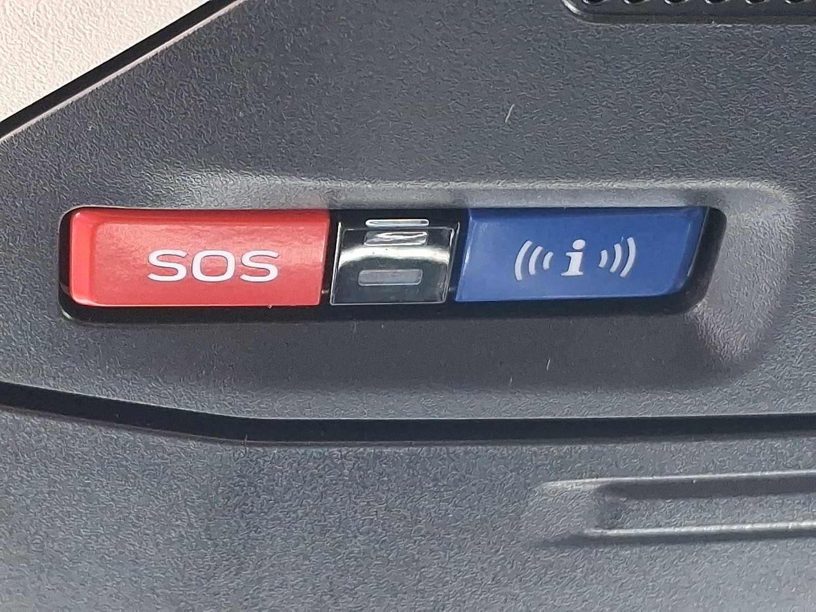 Used 2020 Subaru Outback Limited image 28