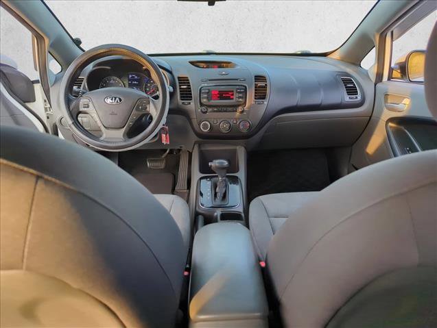Used 2017 Kia Forte LX image 18