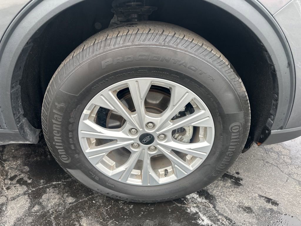 Used 2025 Ford Escape Active image 41