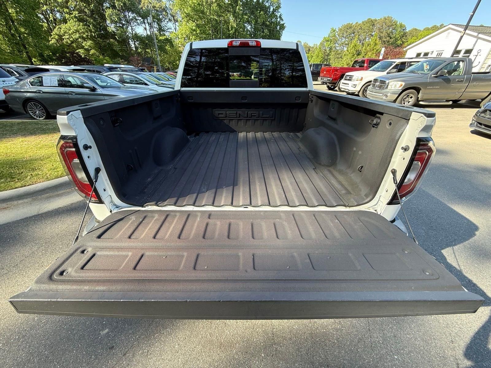 Used 2017 GMC Sierra 1500 Denali w/ Denali Ultimate Package AWD/4WD image 15