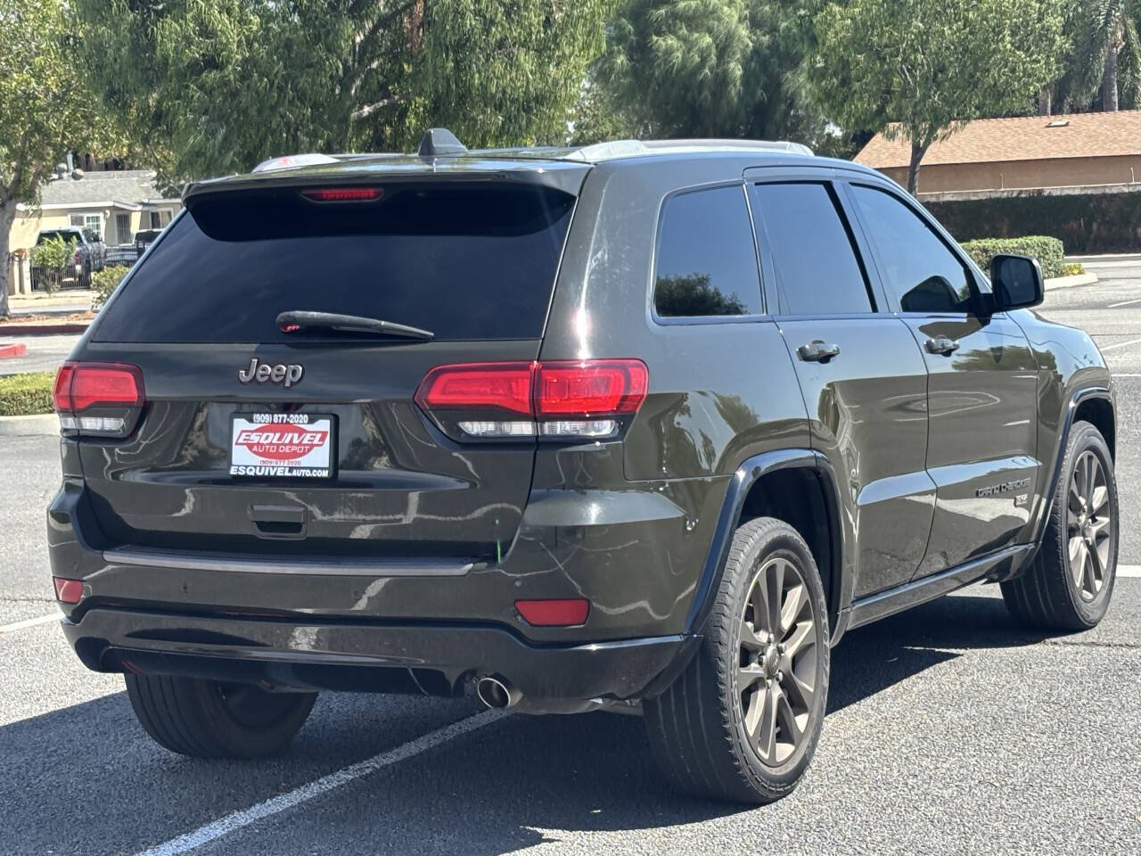 Used 2016 Jeep Grand Cherokee Limited 75th Anniversary RWD image 6