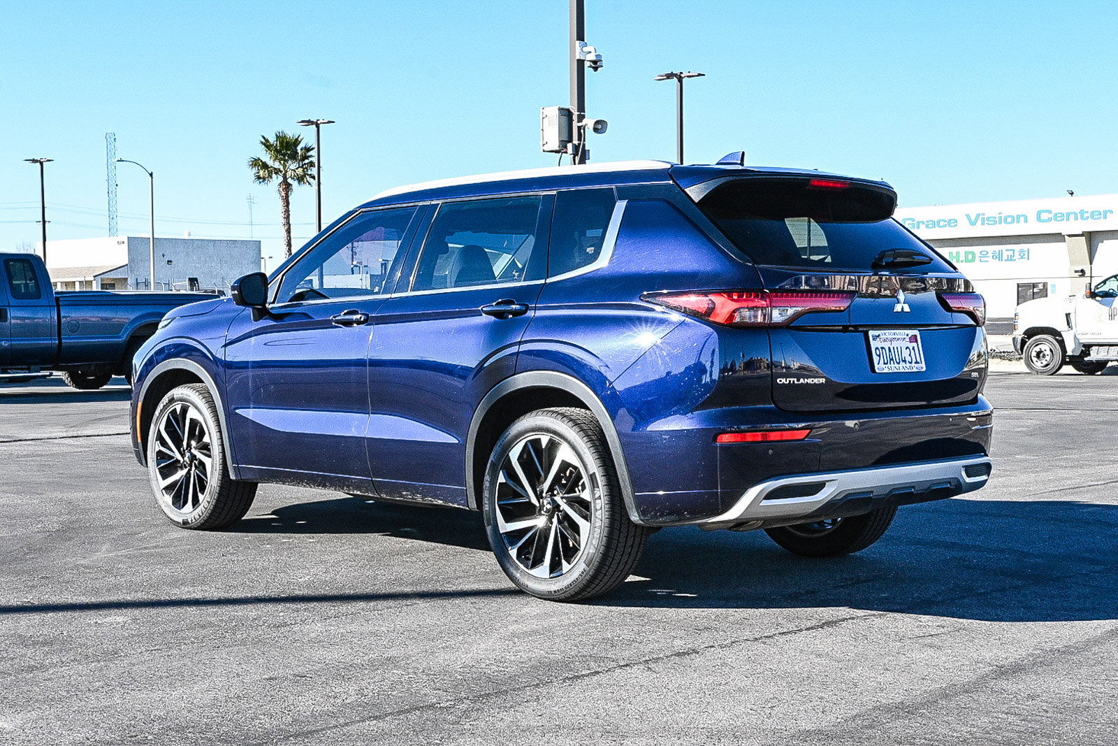 Used 2022 Mitsubishi Outlander SEL image 6