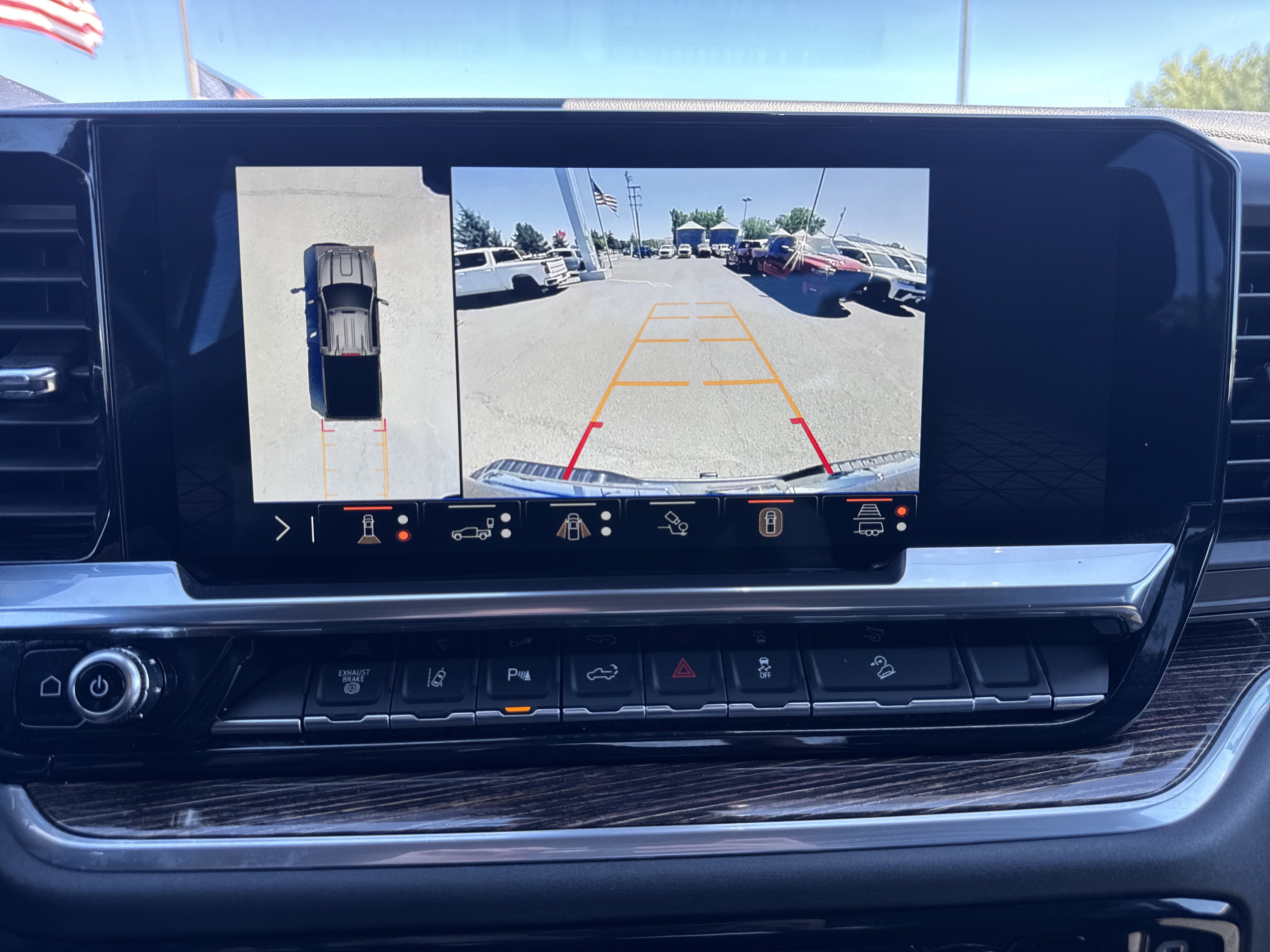 Used 2025 GMC Sierra 3500 SLE AWD/4WD image 18