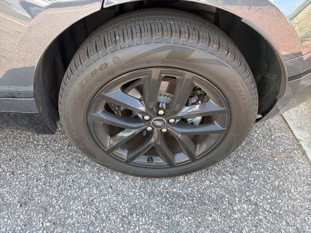 Used 2025 Land Rover Range Rover Velar Dynamic SE AWD/4WD image 20