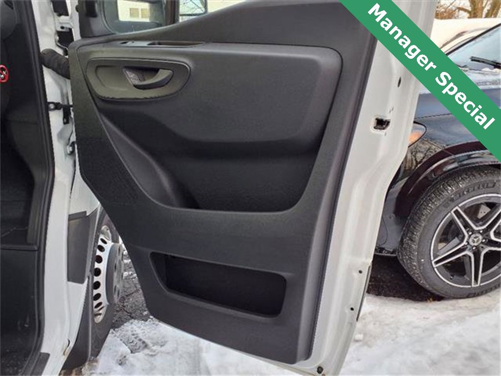 Used 2023 Mercedes-Benz Sprinter 3500 image 22