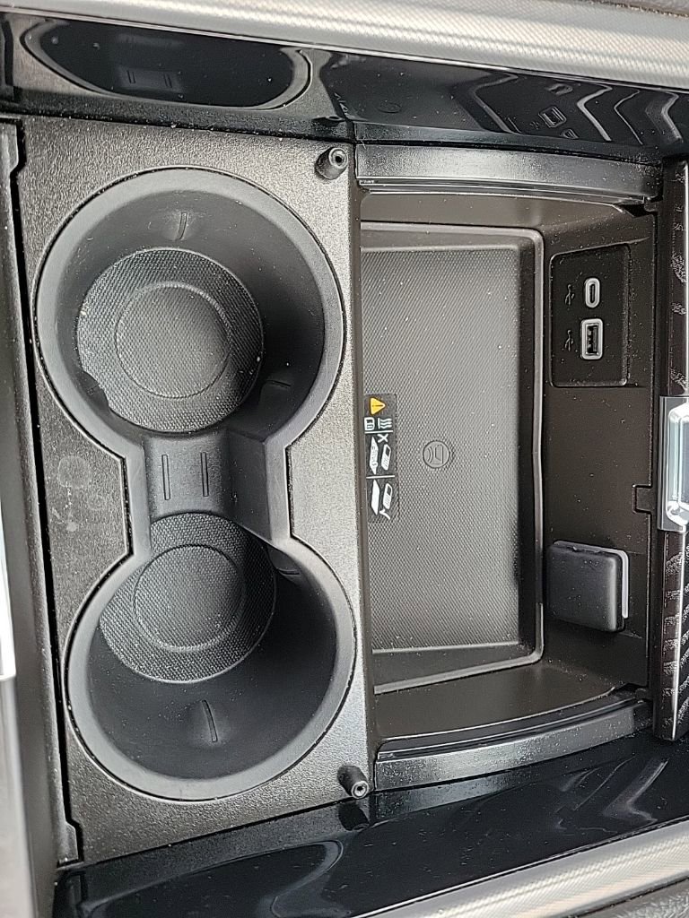 Used 2024 GMC Yukon Denali AWD/4WD image 18
