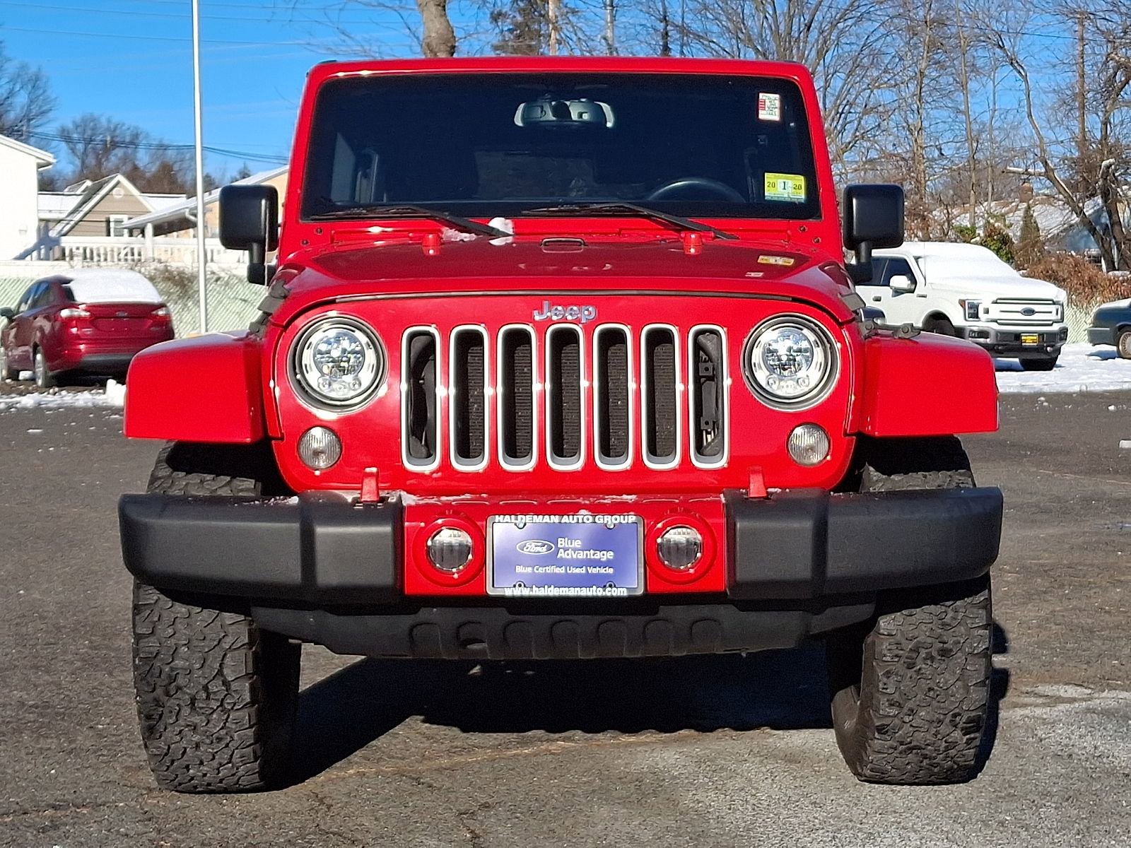 Used 2017 Jeep Wrangler Unlimited Sahara w/ Connectivity Group image 2