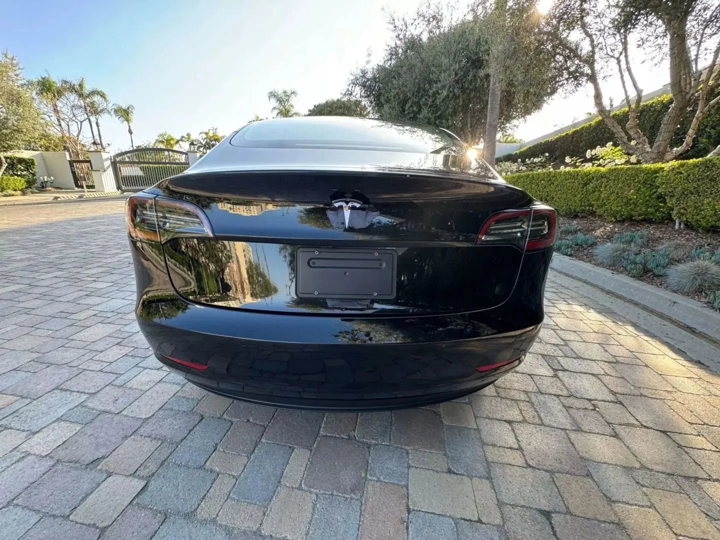 Used 2023 Tesla Model 3 Standard Range image 7