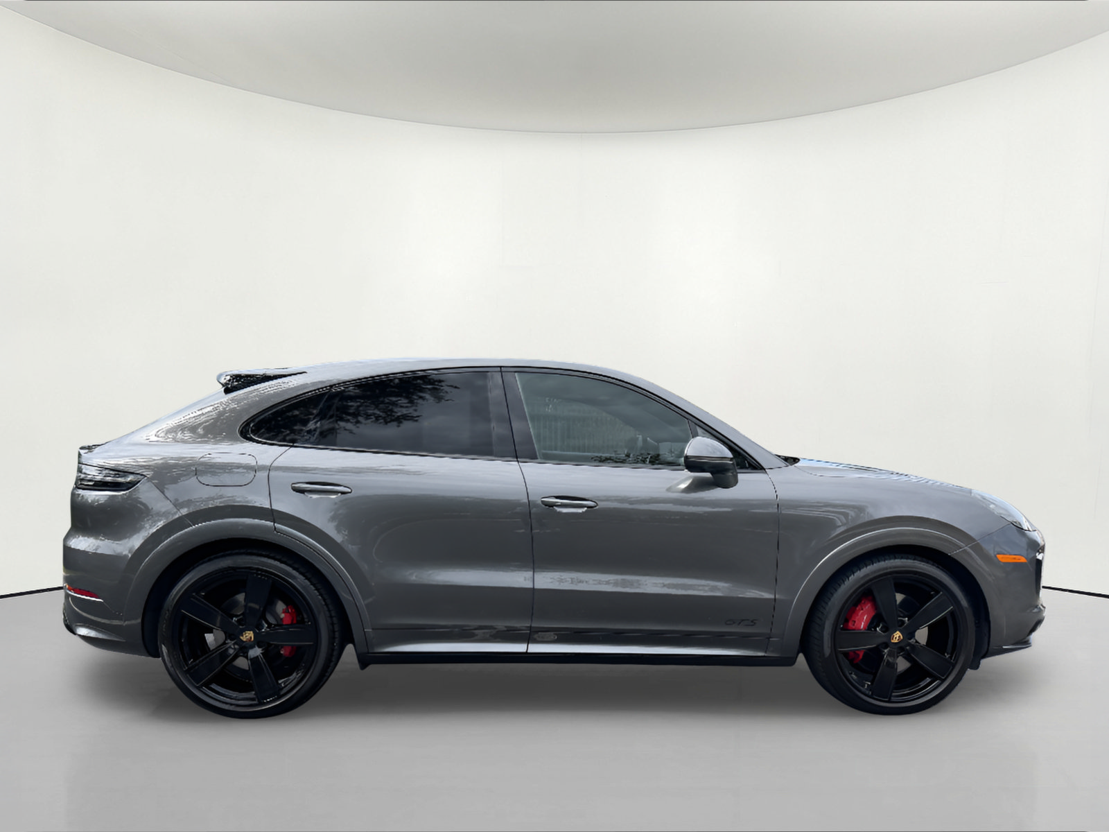 Certified 2022 Porsche Cayenne GTS AWD/4WD image 7